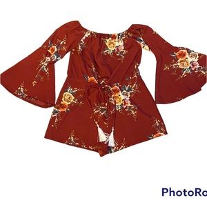 ❤️HAUTE ROUGE OFF SHOULDER FLORAL ROMPER❤️